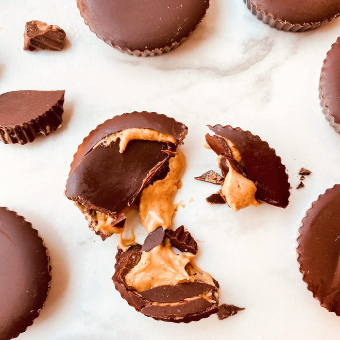 Unreal  Dark Chocolate Peanut Butter Cups   4.2 Oz