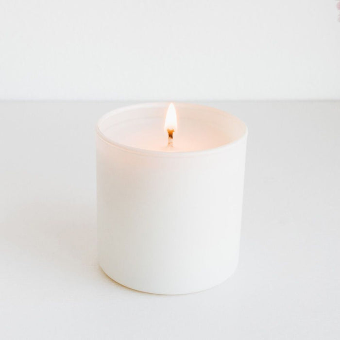 Calyan Wax Co.  Aspen +Fog Soy Candle    5.3 Oz